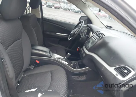 2017 Dodge Journey Sxt z USA, uszkodzony, nr VIN 3C4PDCBB9HT612053